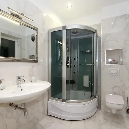 Nada Villa *