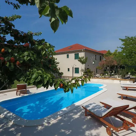 Villa Nada