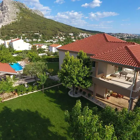Villa Nada *