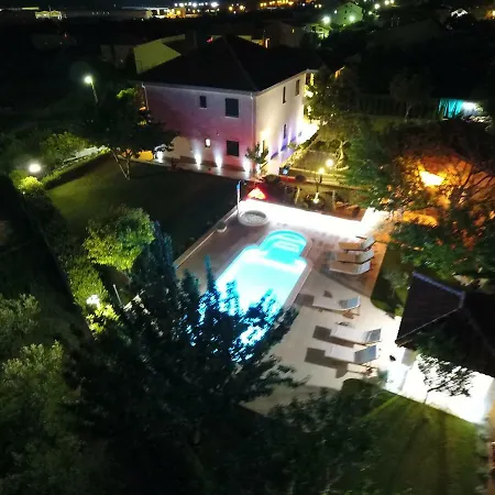 Villa Nada