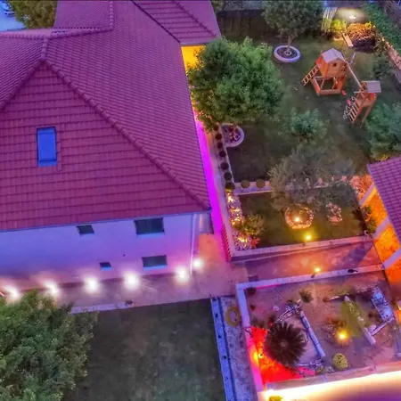 Villa Nada Zrnovnica